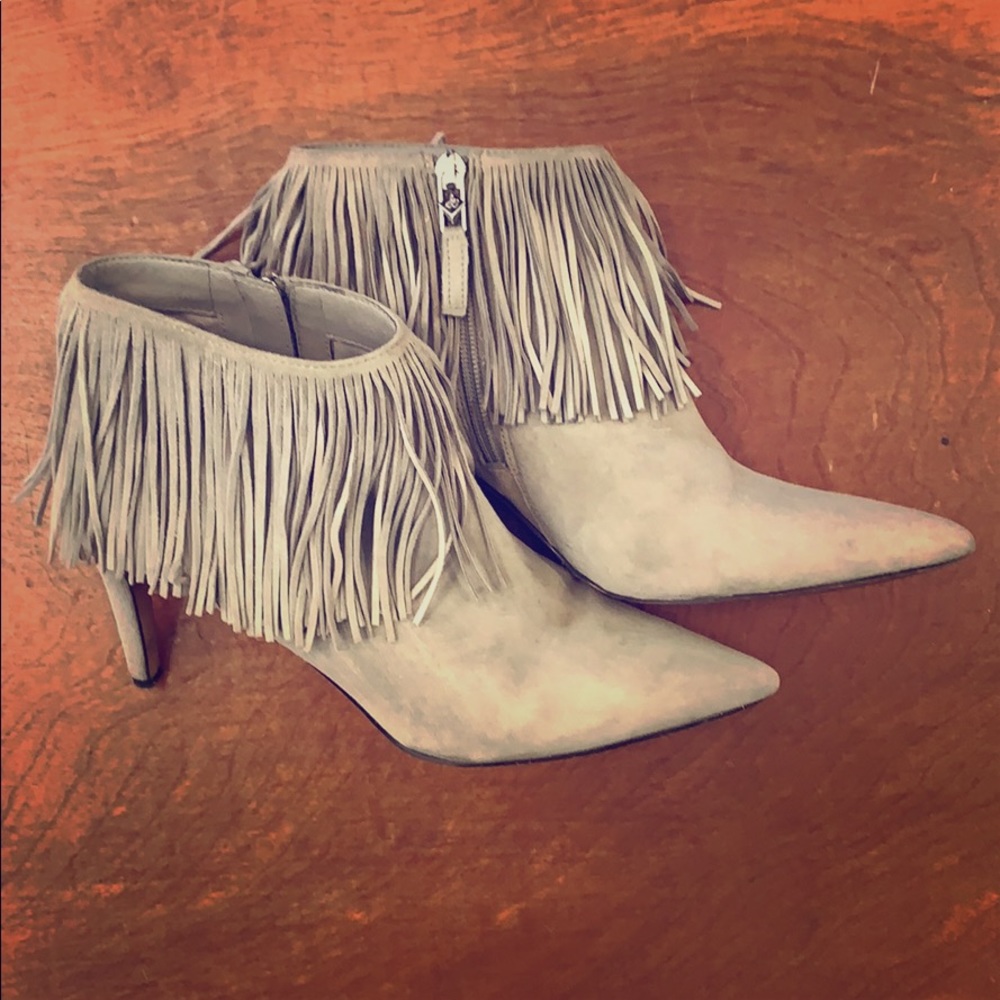 SOLD —— Sam Edelman fringe ankle booties